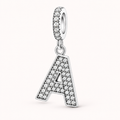 Charm letra A modelo colgante