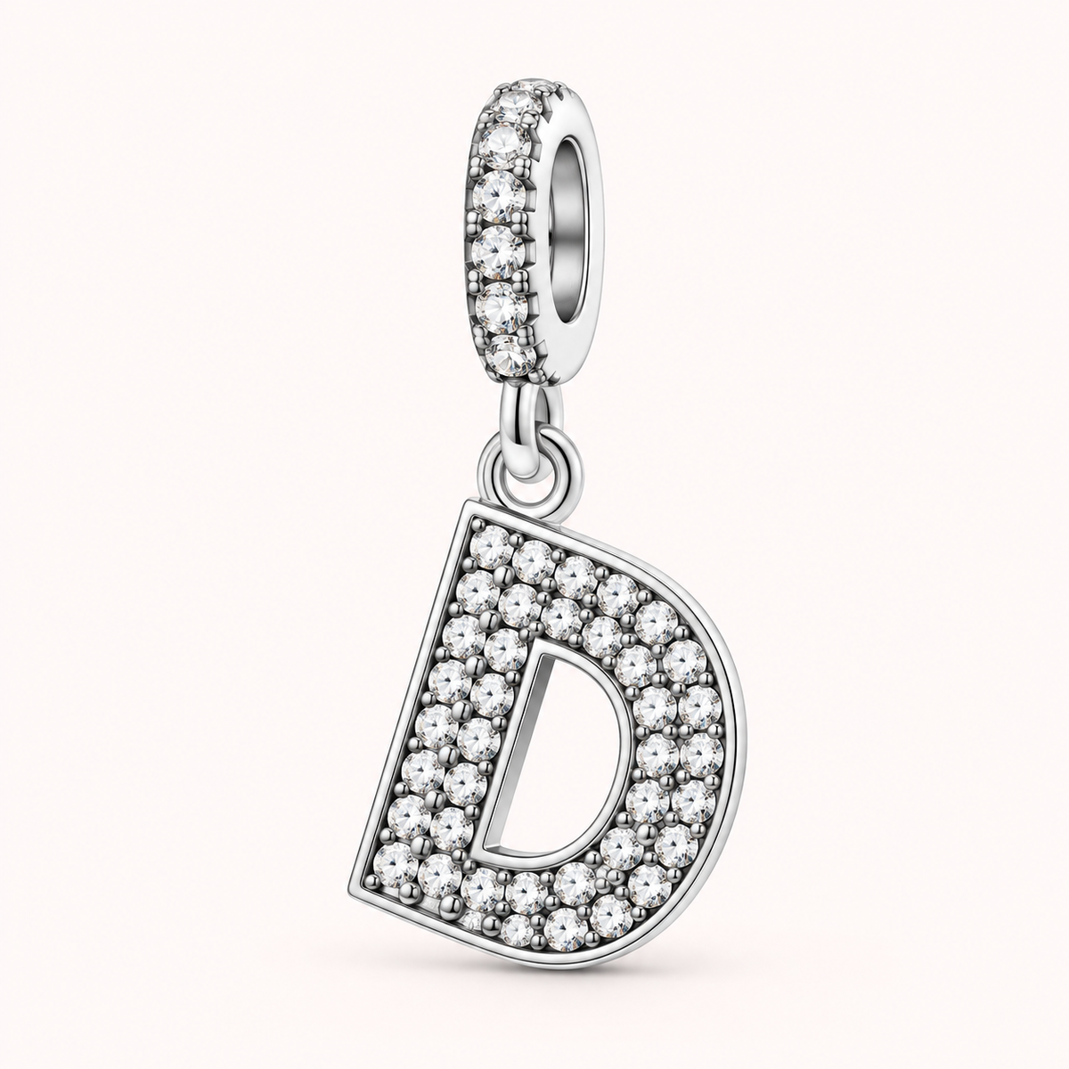 Charm letra D modelo colgante