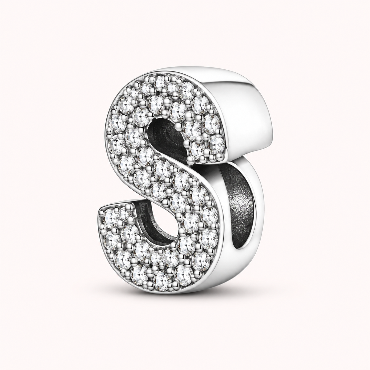Charm letra S modelo circonias