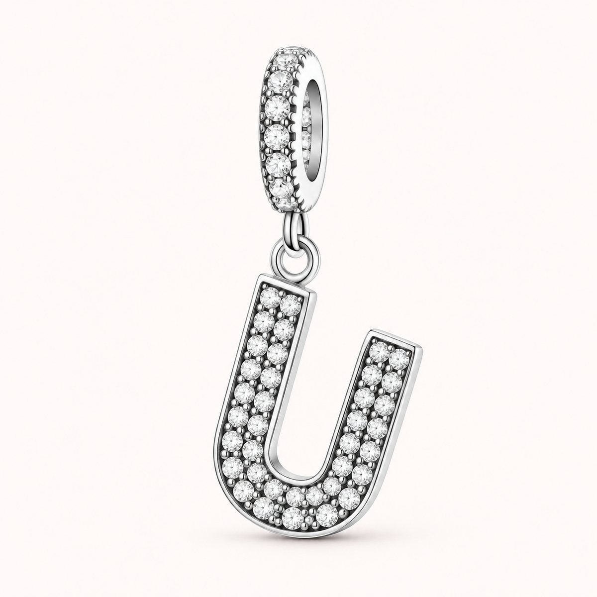 Charm letra U modelo colgante